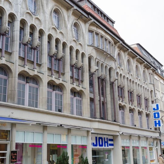 Kaufhaus Hauptstraße 15; 17; 21