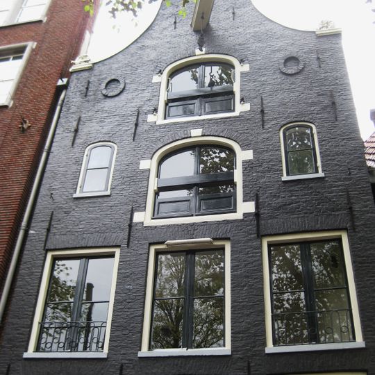 Pand dat ten dele woon- en ten dele pakhuis was