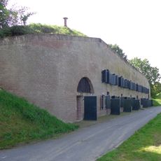 Fort het Hemeltje: Bomvrije kazerne F