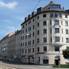 Wohn- und Geschäftshaus