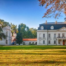 Zespół pałacowy, Sienkiewicza 2 w Radziejowicach