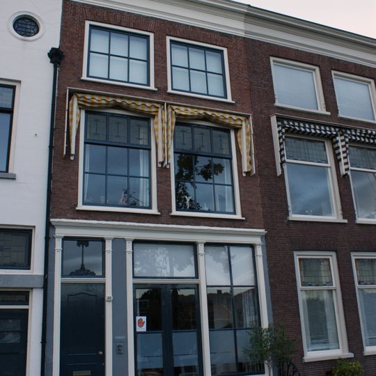 Nieuwe Haven 48, Dordrecht