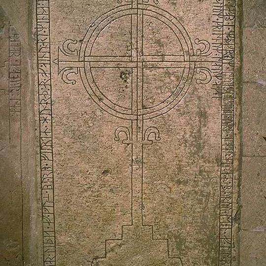 Gotland runic inscription 100