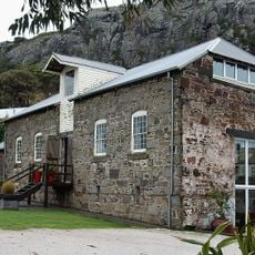 V.D.L. Company Store