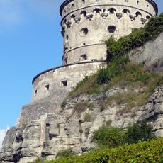 Felswand am Maschikuliturm