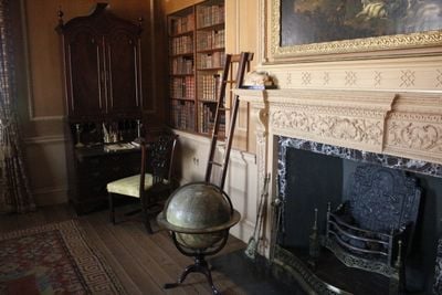 Interior 2