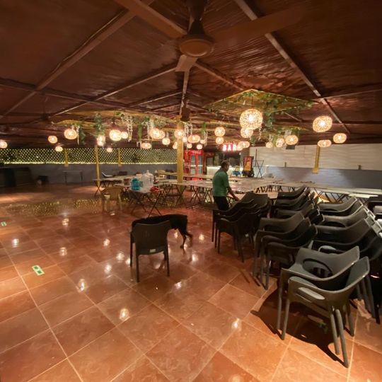 All Seasons Kitchen & Bar