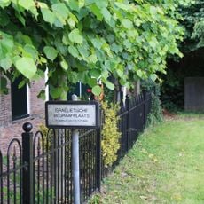 Joodse begraafplaatsen van Hoogeveen