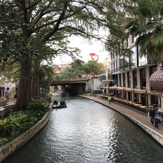 Hilton Palacio del Rio