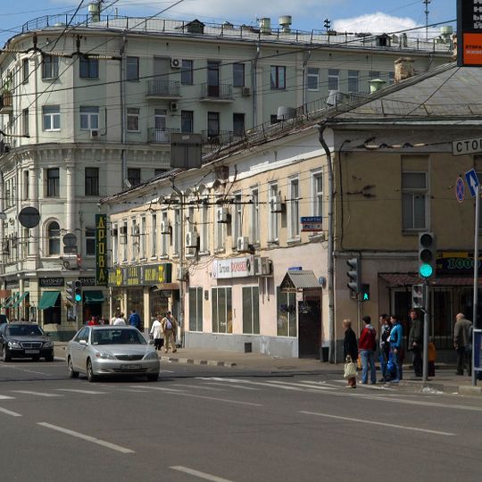 Հյուրանոց Պոկրովսկիե դարպասի մոտ