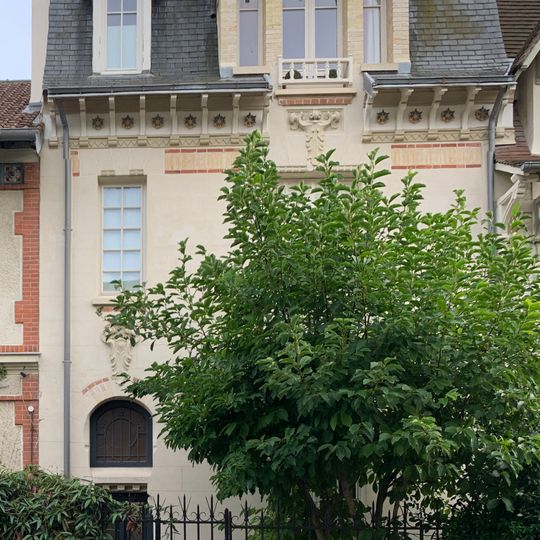 Maison, 32 rue du Docteur-Decorse