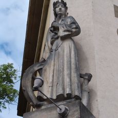 Work of art, statue