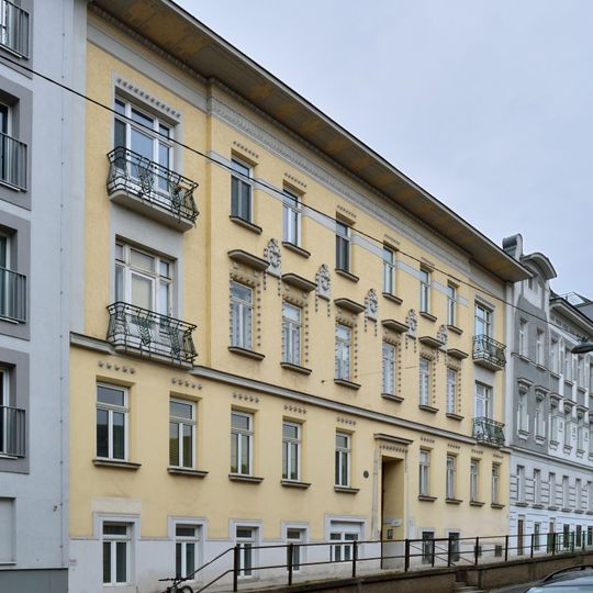 Miethäuser Einwanggasse 23/25