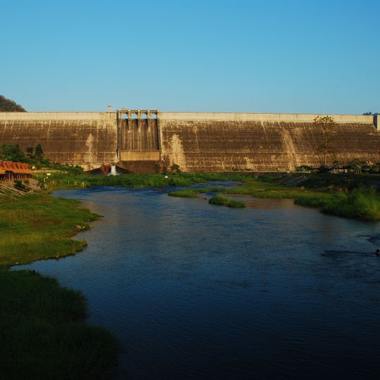 Khun Dan Prakan Chon dam