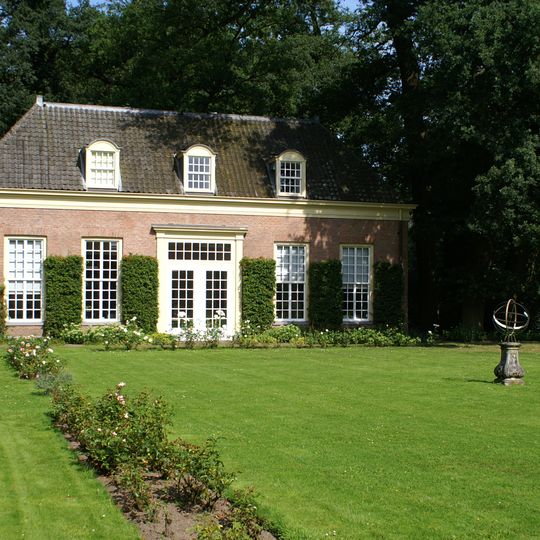 Zypendaal: voormalig koetshuis