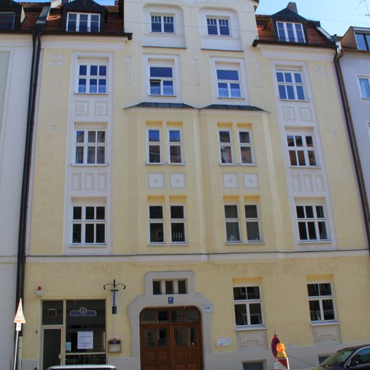 Mietshaus