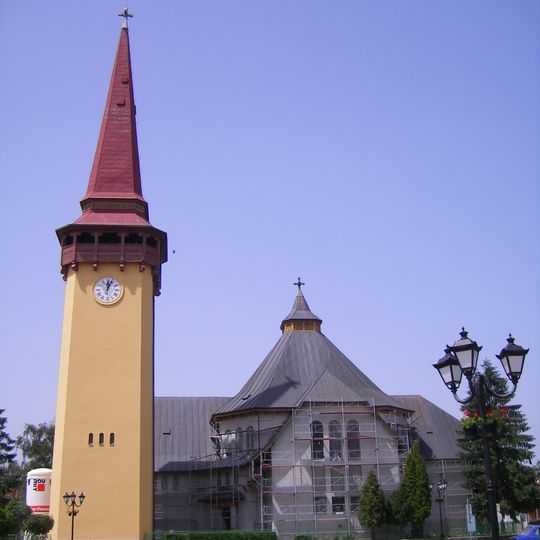 Kostol sv. Ladislava s areálom, zvonica