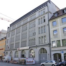 Ehemaliges Geschäftshaus