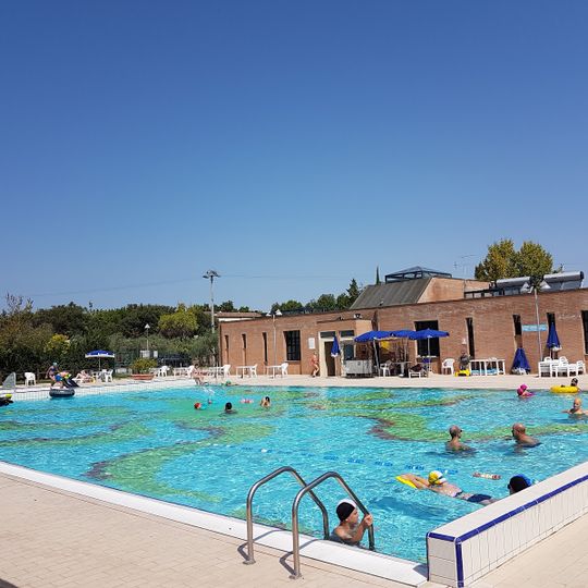 Piscina comunale di San Gimignano