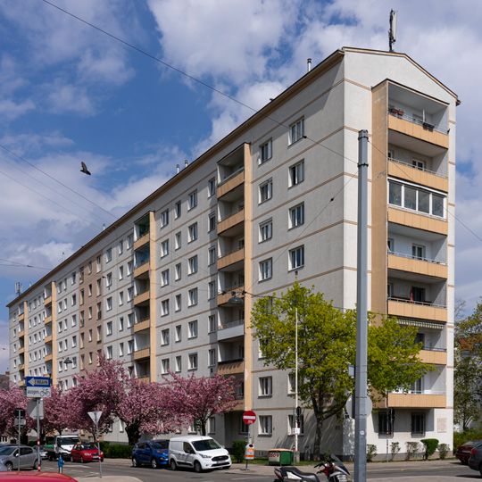 Wohnhausanlage Holbeingasse 11