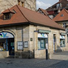 Wohn- und Geschäftshaus