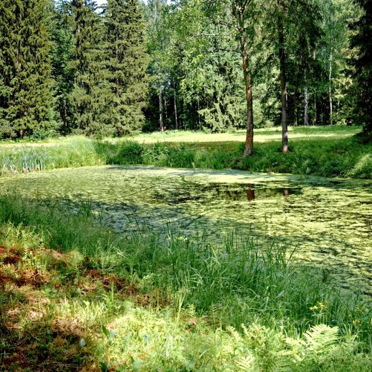 Фонтанный пруд