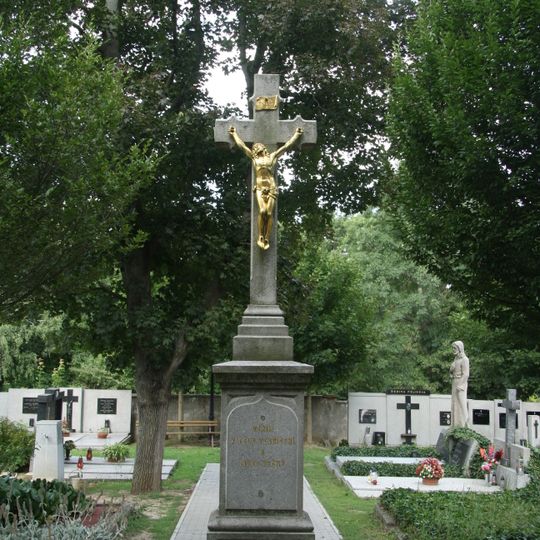 Hřbitovní kříž v Jaroměřicích nad Rokytnou