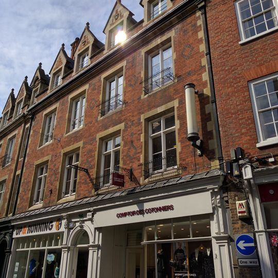 35-37, Trinity Street