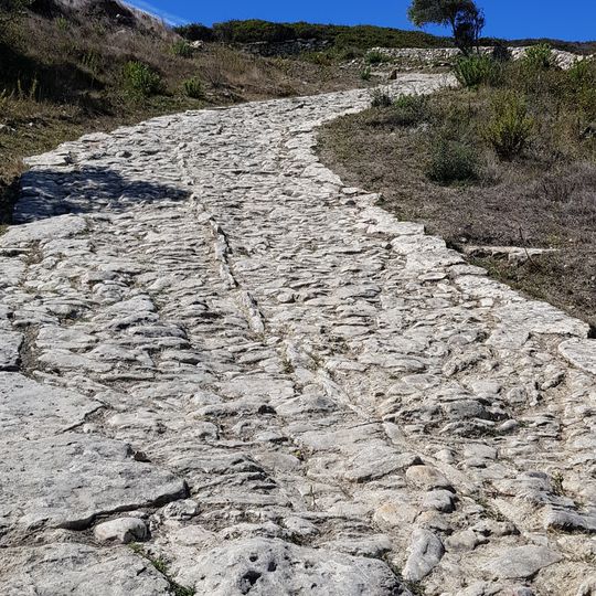 Ensemble consisting of the Roman pavement and bridge and watermill in Catribana