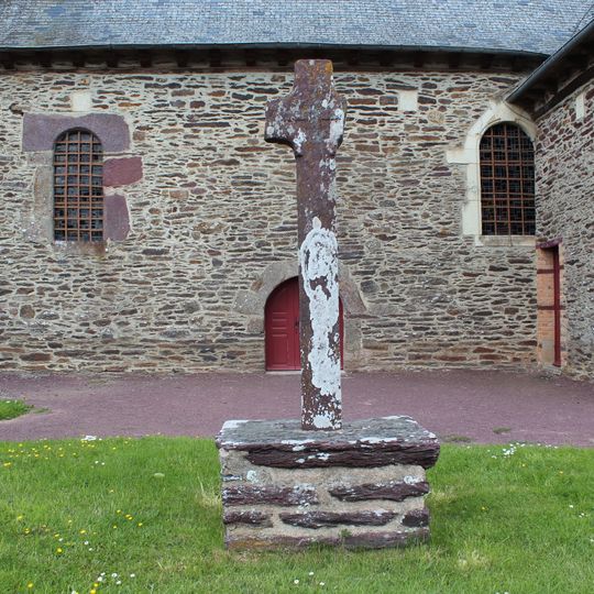 Croix de l'église Saint-Pierre du Verger