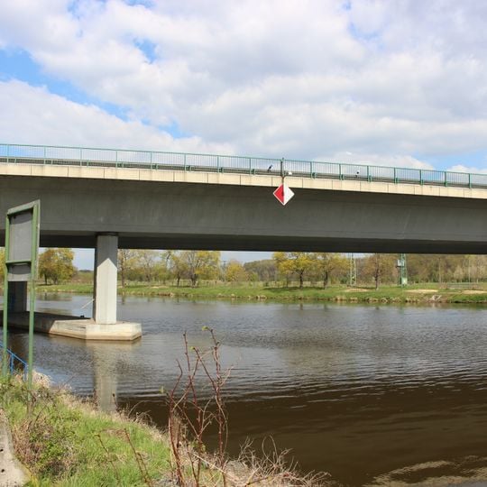 Bridge of highway D10 over the Elbe