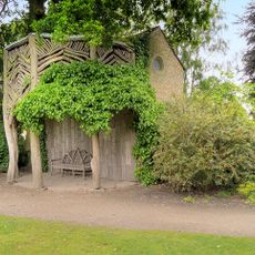 Wellhouse and adjoining root arbour