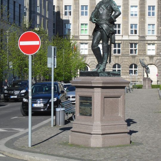 Statue of Friedrich Wilhelm von Seydlitz