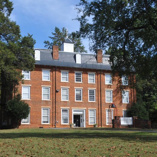 Mount Pleasant Collegiate Institute Historic District