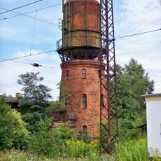 Wasserturm, Am Bahnhof