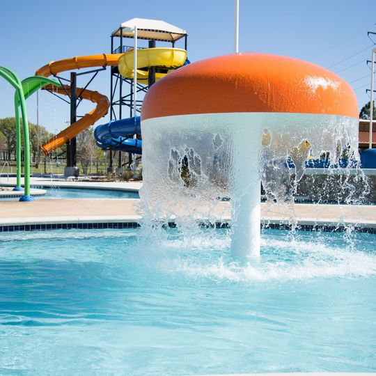 Chisholm Aquatics Center