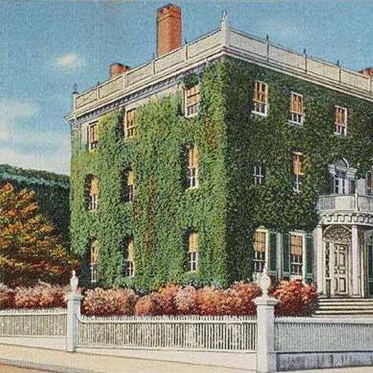 McLellan-Sweat Mansion