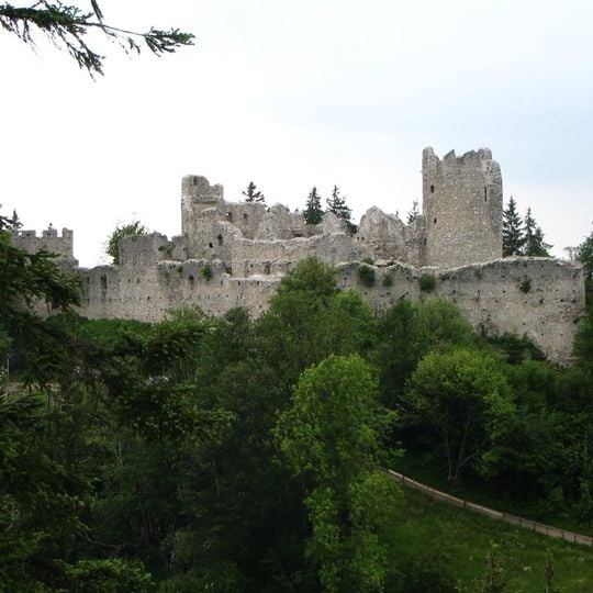 Hohenfreyberg Castle