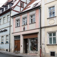 Wohn- und Geschäftshaus