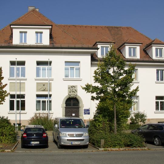 Jahnstraße 7