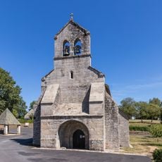 Église Saint-Maurice et croix du cimetière
