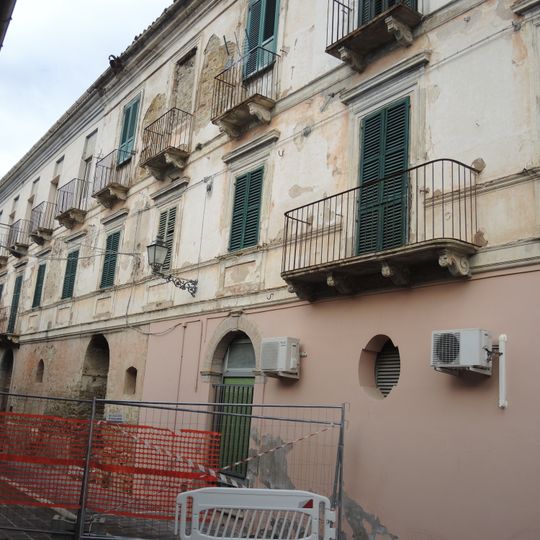 Palazzo Tartagliozzi‎