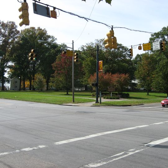 Greenhills Historic District