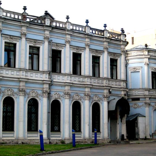 Главный дом