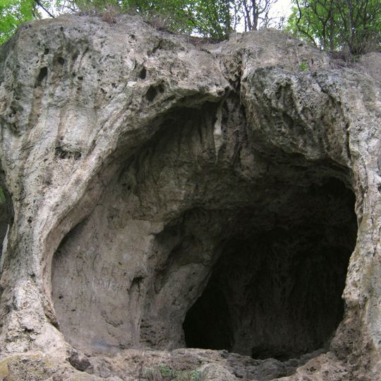 Porokhova travertine rock