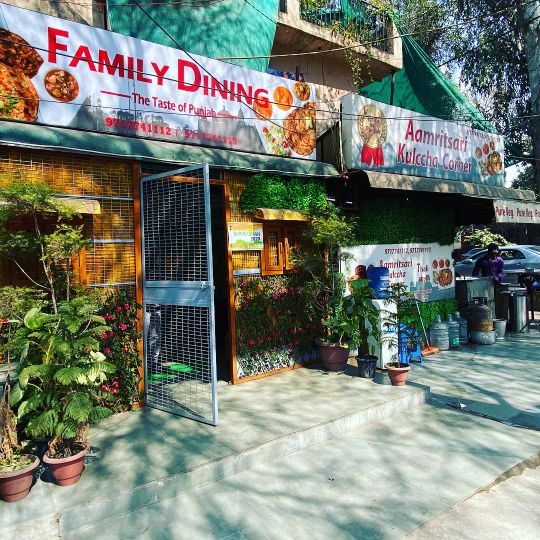 Aamritsari Kulccha Corner