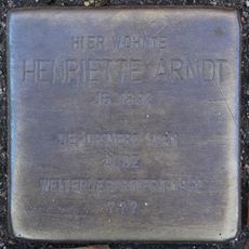 Stolperstein en memoria de Henriette Arndt