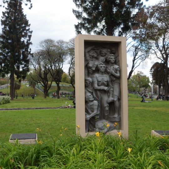 Homenaje a los héroes y mártires del ghetto de Varsovia