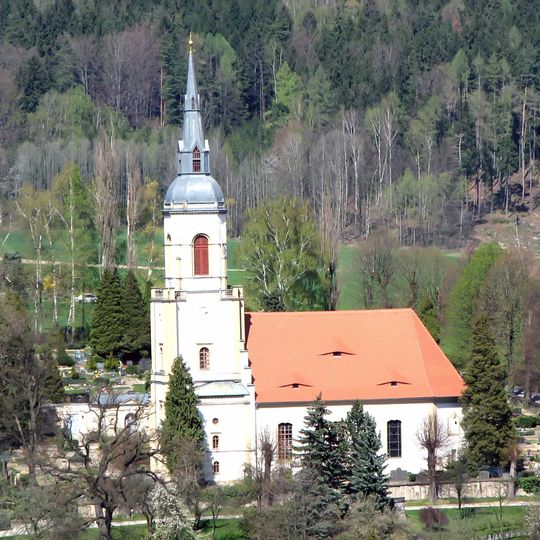 Kirchhofseinfriedung August-Matthes-Weg