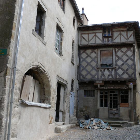 Maison à pans de bois, rue Saint-Cerneuf